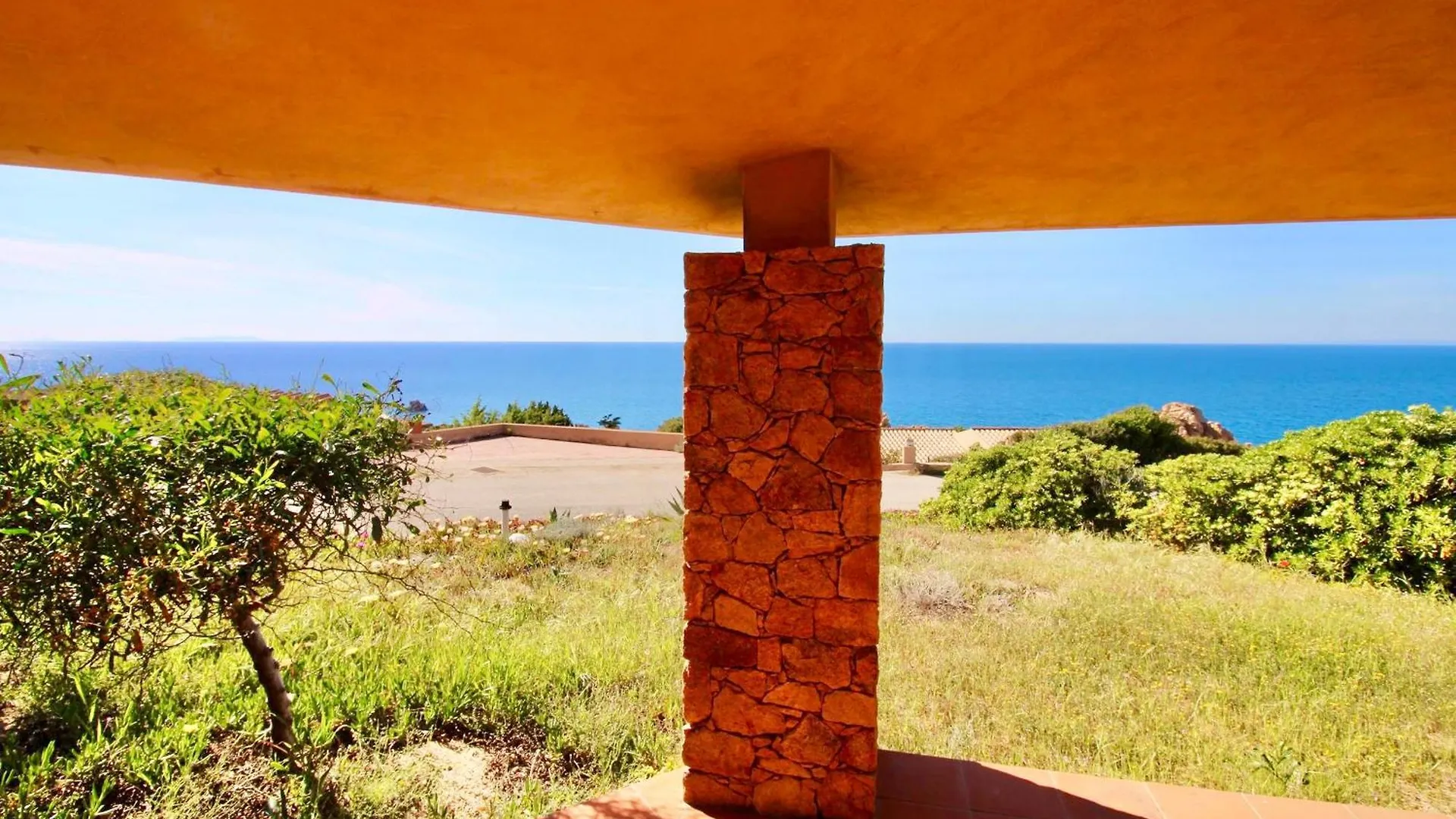 Residence In Costa Paradiso, Apartments With Private Outdoor Area