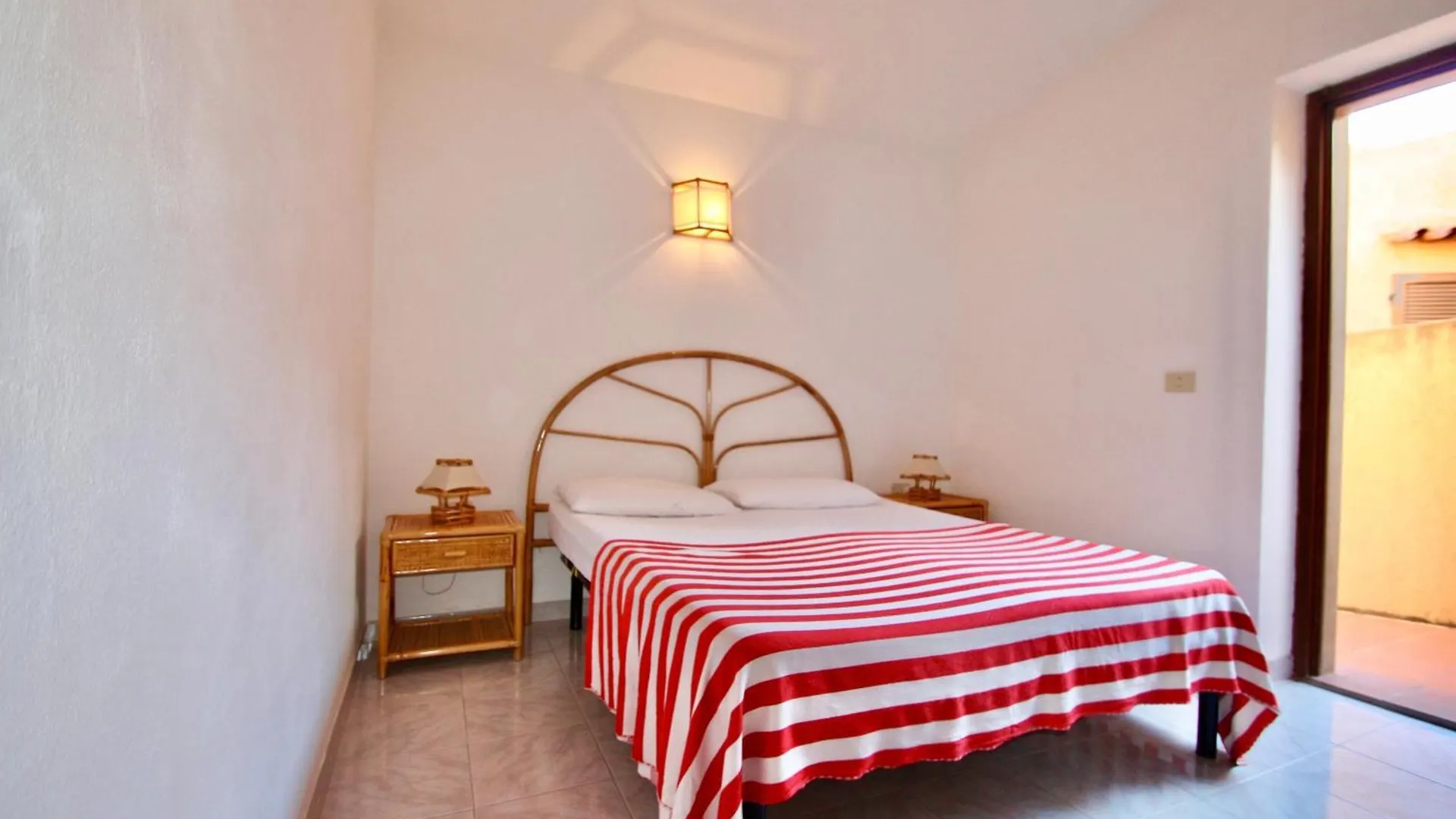 Residence In Costa Paradiso, Apartments With Private Outdoor Area 0*,  איטליה
